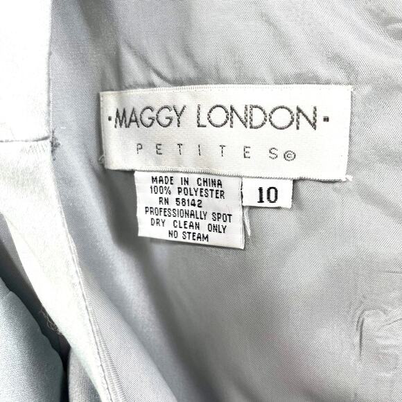 90s MAGGY LONDON Vintage Gray Sleeveless Embroidered Sheath Dress - Picture 5 of 11